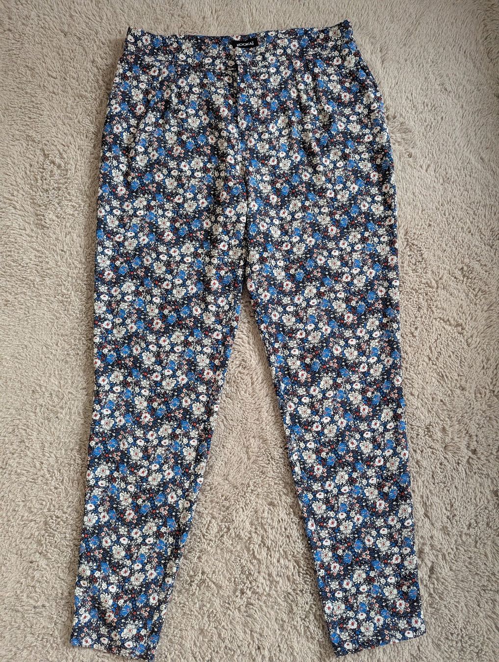 Kookai Pantaloni: pantalon Kookaï 36 – Usato da Montreux venduto da dem_gyt9