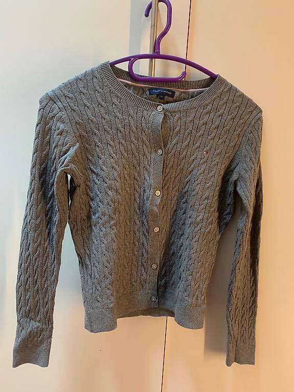 Maglioni & Felpe: tommy Hilfiger jaquette (152) – Usato da les Monts-de-Corsier venduto da Ksandra0