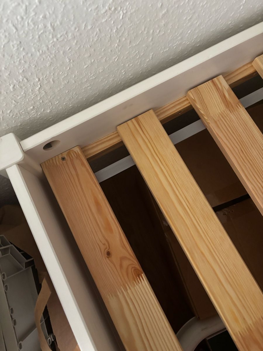 Betten: Bettgestell 90x200cm mit Matratze – Gebraucht aus Rünenberg von ZwergLi100 2