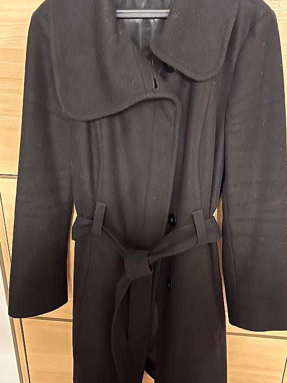 Manteaux: Cappotto invernale nero lungo – D'occasion à Jona par sen_vd8v 2