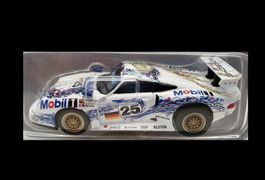 Porsche 911 GT1 Le Mans 1/43 no Minichamps