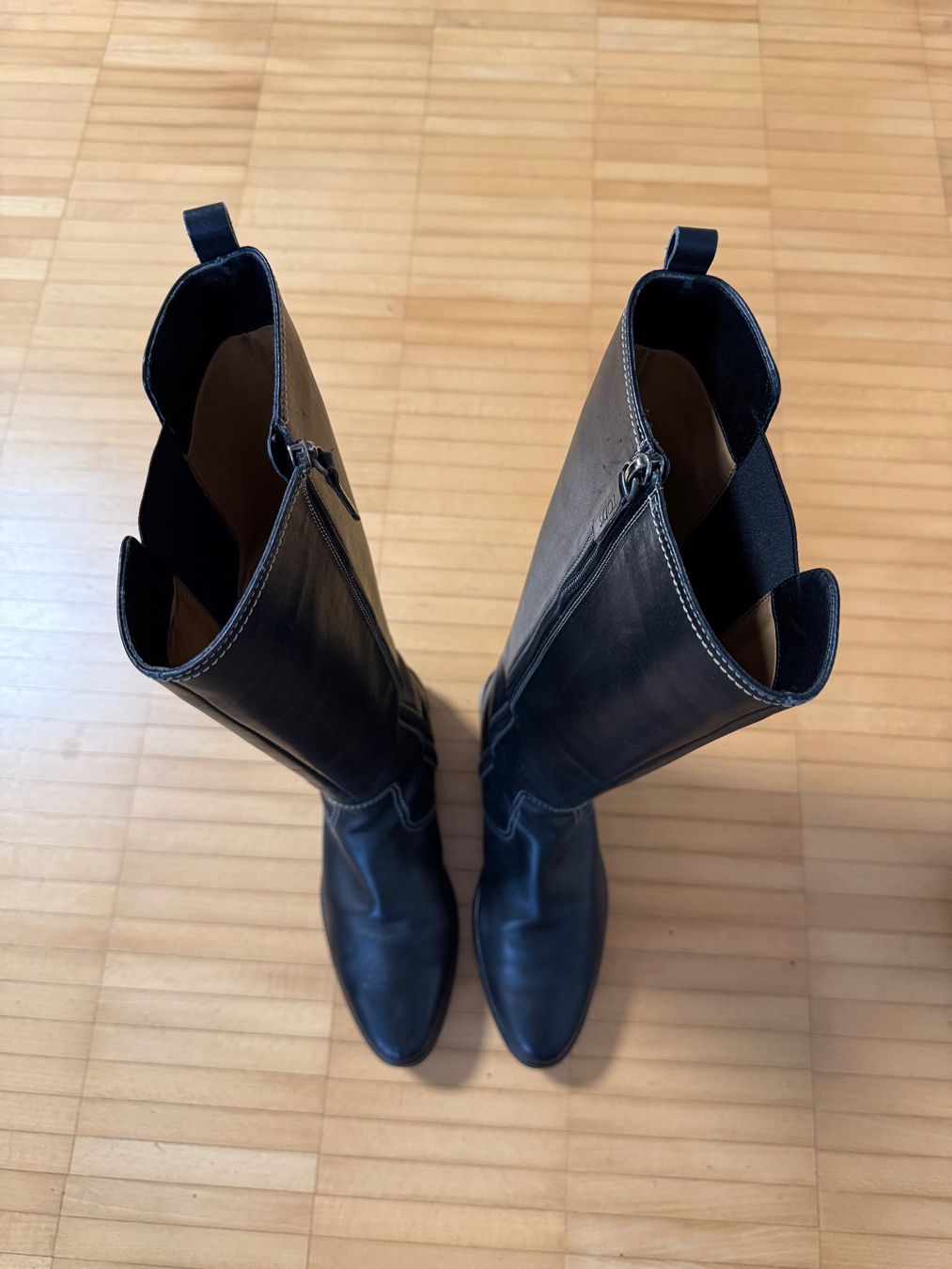 Tod'S Scarpe da donna: TOD'S Stiefel Damen Gr. 37.5 – Usato da Frauenfeld venduto da LIL_NA 2
