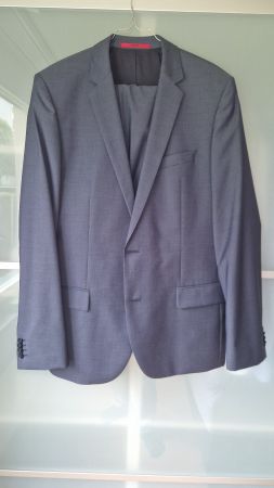 Anzug von Hugo Boss Gr. 50