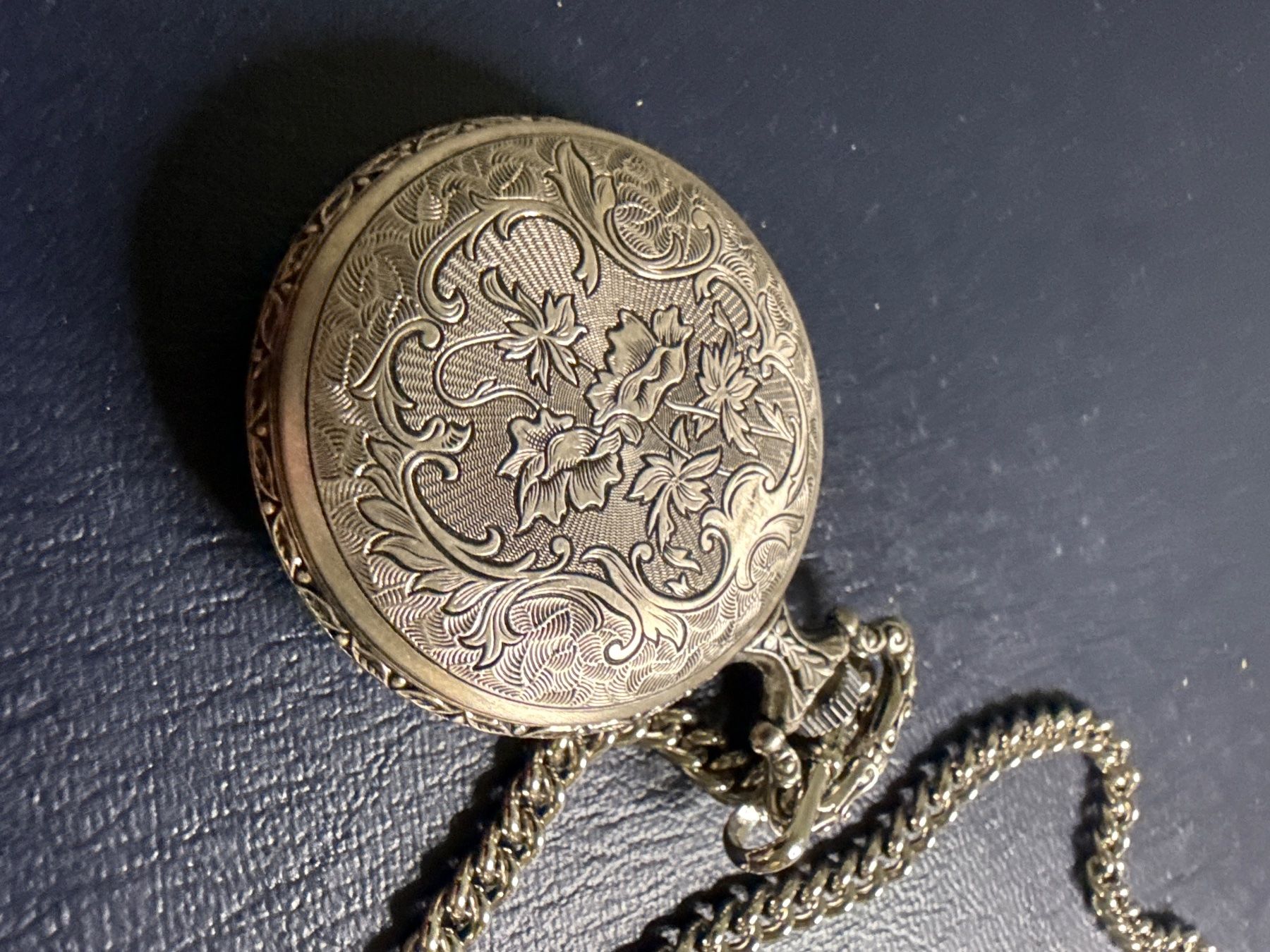 Uhren: Charles Perrin Quarz 48 mm – Gebraucht aus Pfeffingen von Allhandelklgwatches 3