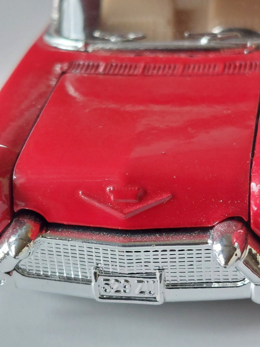 Cadillac Modellini d'auto: Cadillac Eldorado, Biarritz 1957,Rot ,12.5 cm lang ,Solida – Nuovo (secondo la descrizione) da Veltheim AG venduto da fredy_richner 6