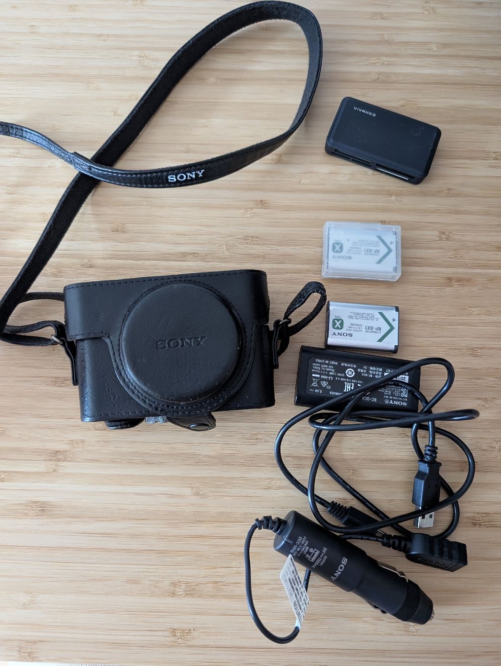 Sony Fotocamera: Sony rx100 V / M5 – Nuovo (secondo la descrizione) da Bern venduto da ali_6sbh 1