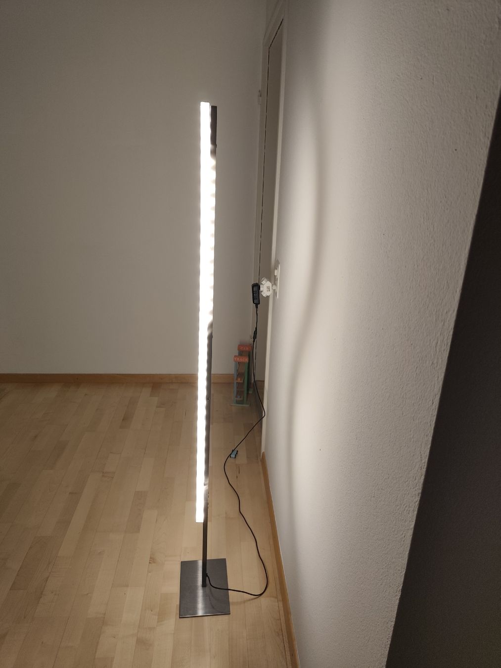 Livique Lampes: lampe de salon sur pied – D'occasion à Evilard par lor_9m8t 2