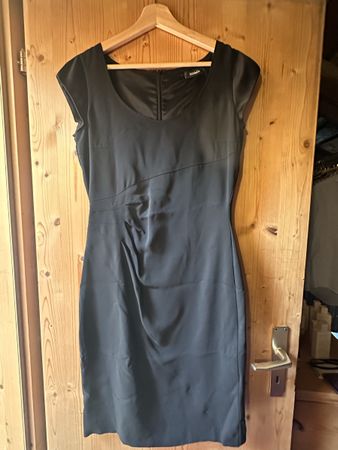 Kleid von Max und Co.