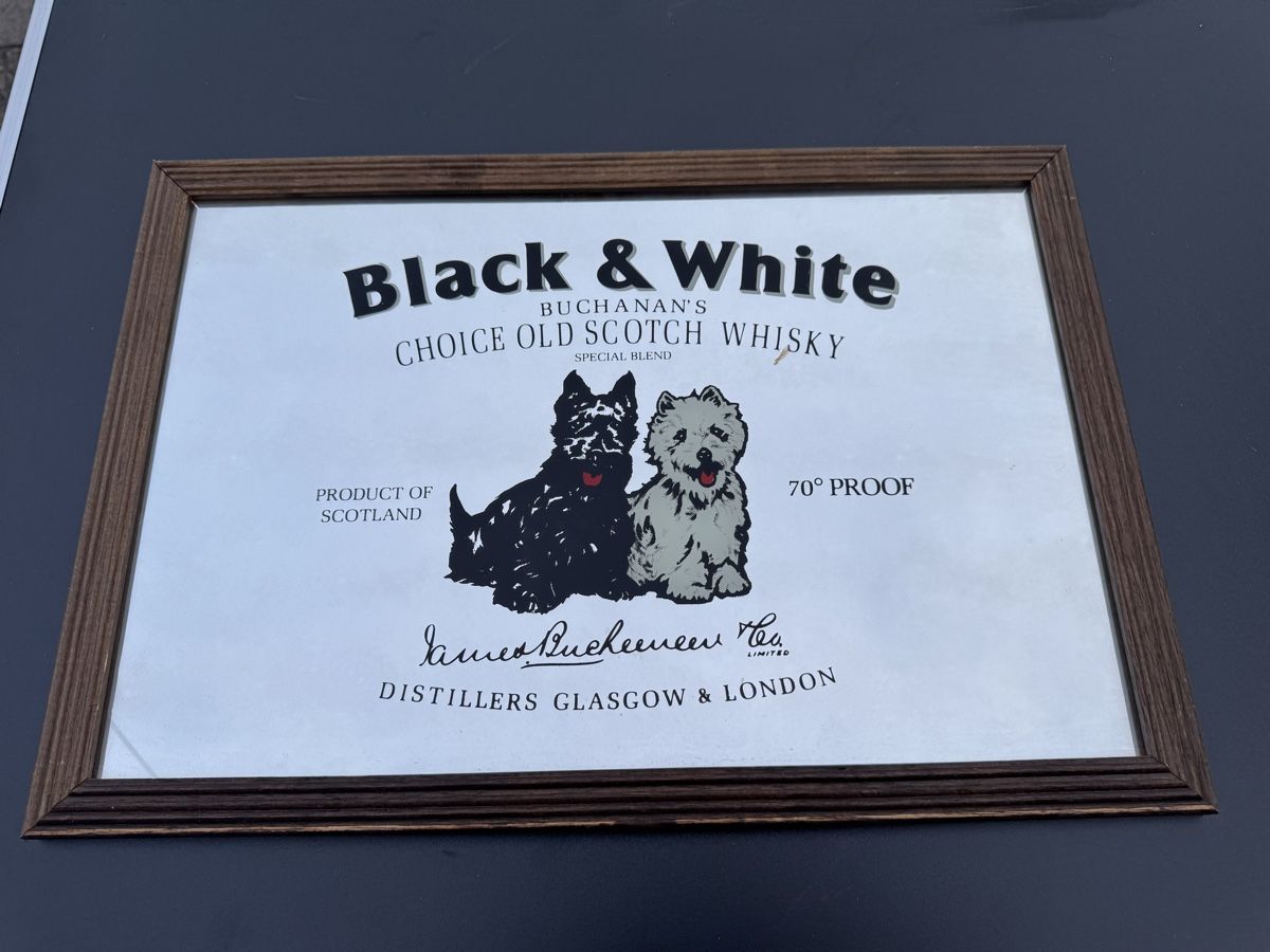 Spiegel: Black & White Whisky Spiegel – Gebraucht aus Lenzburg von Meister_k