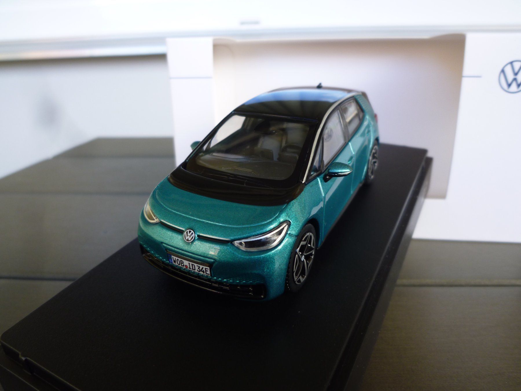 Volkswagen Modellini d'auto: VW ID.3 – Nuovo e nell'imballaggio originale da Flawil venduto da Imperiosud 1