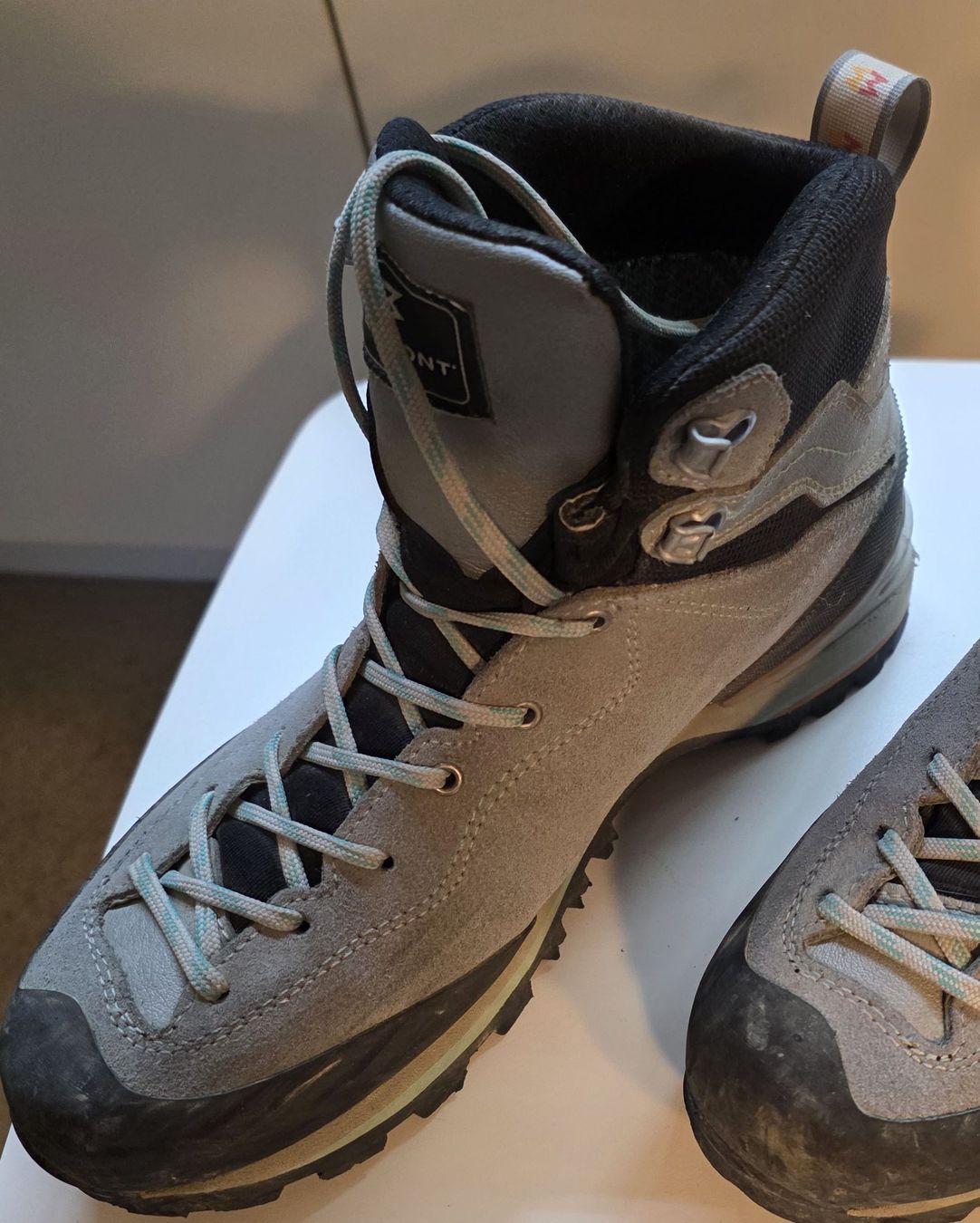 Garmont Scarpe da uomo: Garmont Wanderschuhe Grau Grösse 39.5 – Usato da Siebnen venduto da Hgpca 1