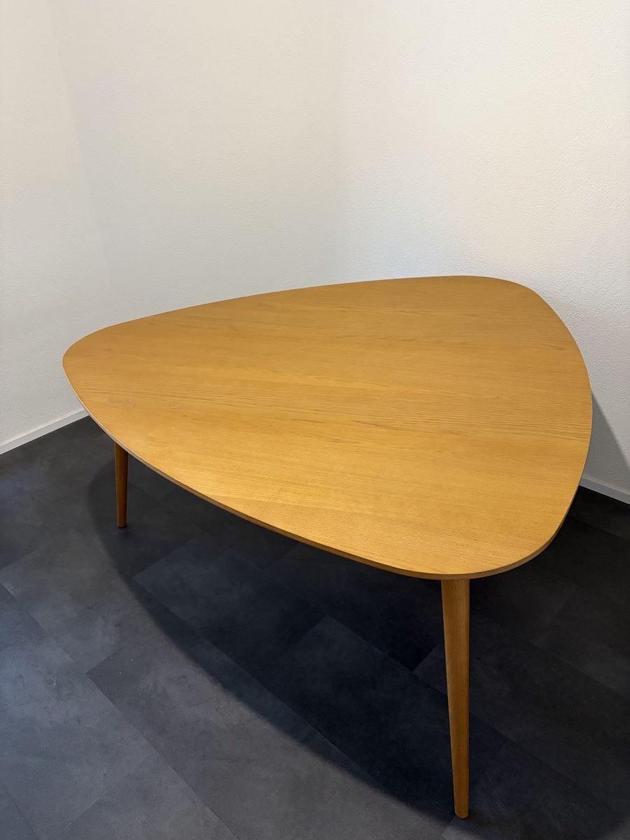 Tavoli: Oak Dining Table 6 seater – Usato da Zürich venduto da Val_Eris