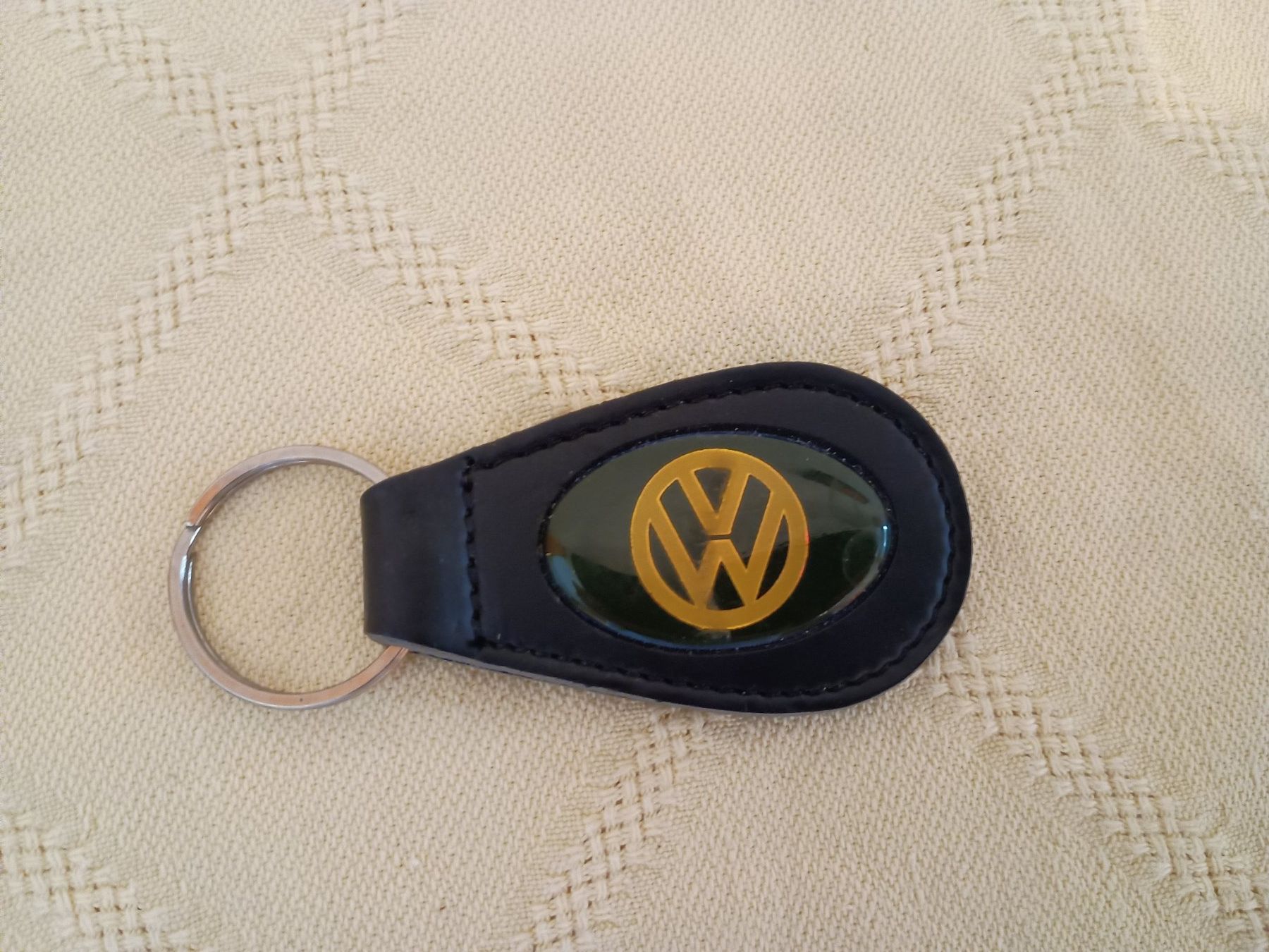 Portachiavi: Schlüsselanhänger VW, Leder, ca. 9 cm – Nuovo (secondo la descrizione) da Buchs AG venduto da ReaNaTsch