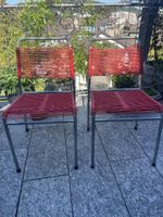 2 rote Spaghettistühle Sissach