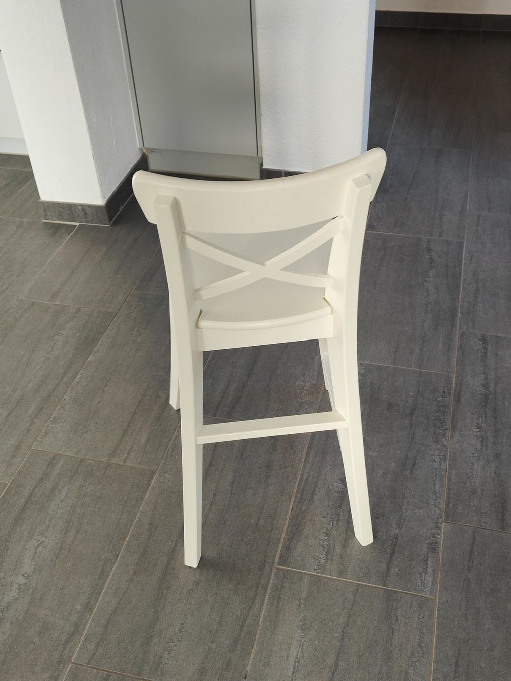 Ikea Sedie: Gebrauchter Holzstuhl, weiss – Usato da Langnau b. Reiden venduto da Chuba57 3