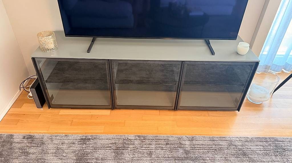 Mobili TV: "Orme" Designer TV-Lowboard | TV-Sideboard – Usato da Rapperswil SG venduto da mar_2yqt