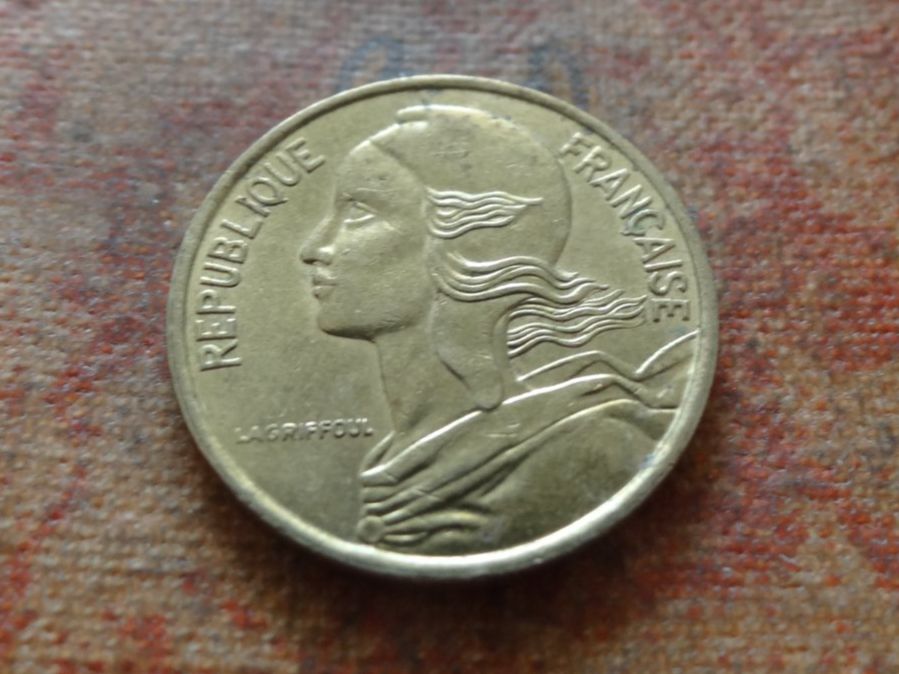 Tutti le monete: FRANCE  5 Centimes  1986  (P) – Usato da Romanel-sur-Lausanne venduto da Swift13 1