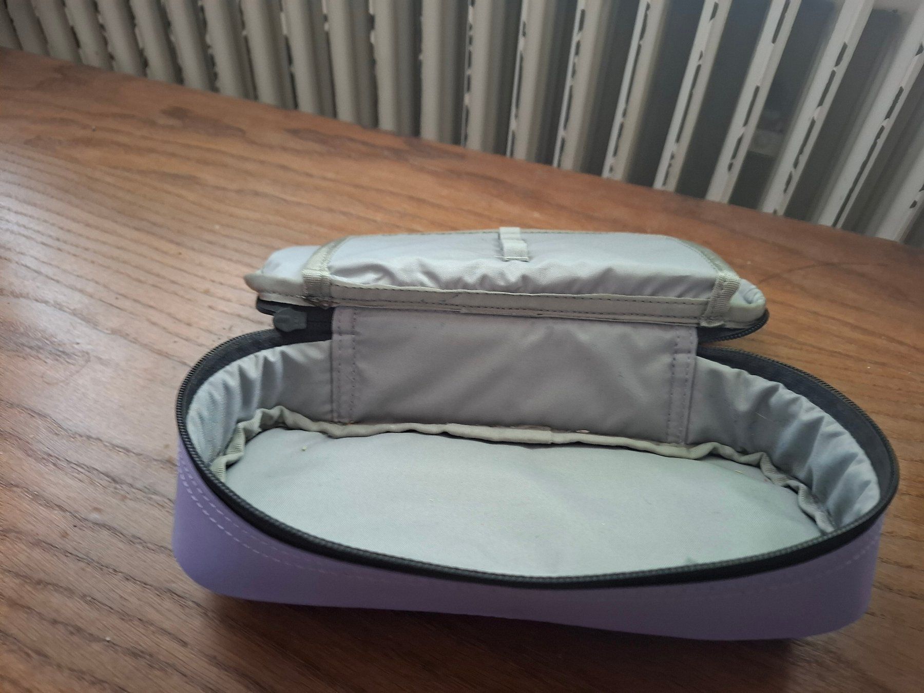 Dakine Astucci : Etui Dakine Lila – Usato da Birmensdorf ZH venduto da Ducati025 2