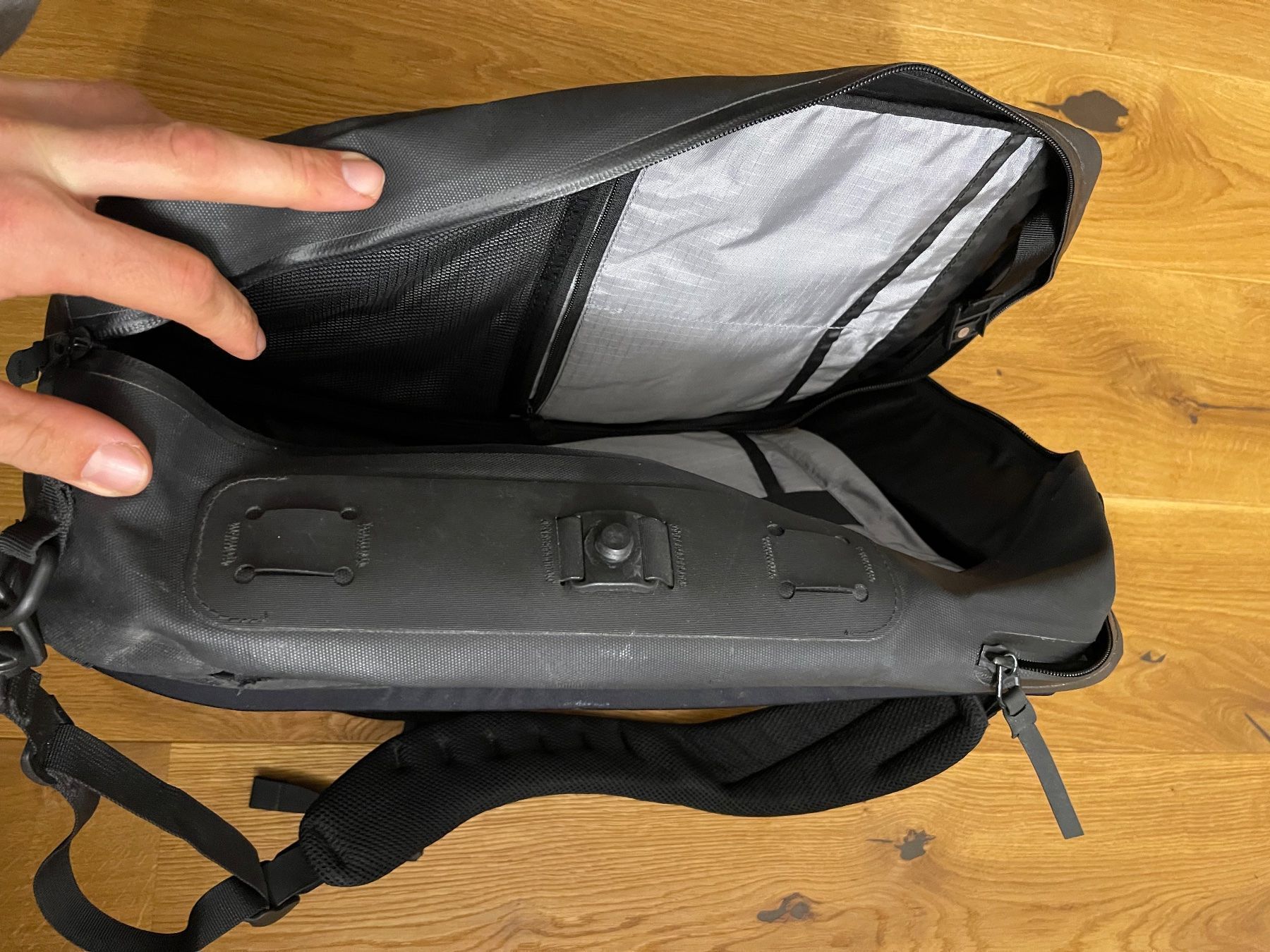Sacs à dos: Rucksack Black Ember - CITADEL TRIPLE KIT – D'occasion à Waldenburg par sbcq23 5