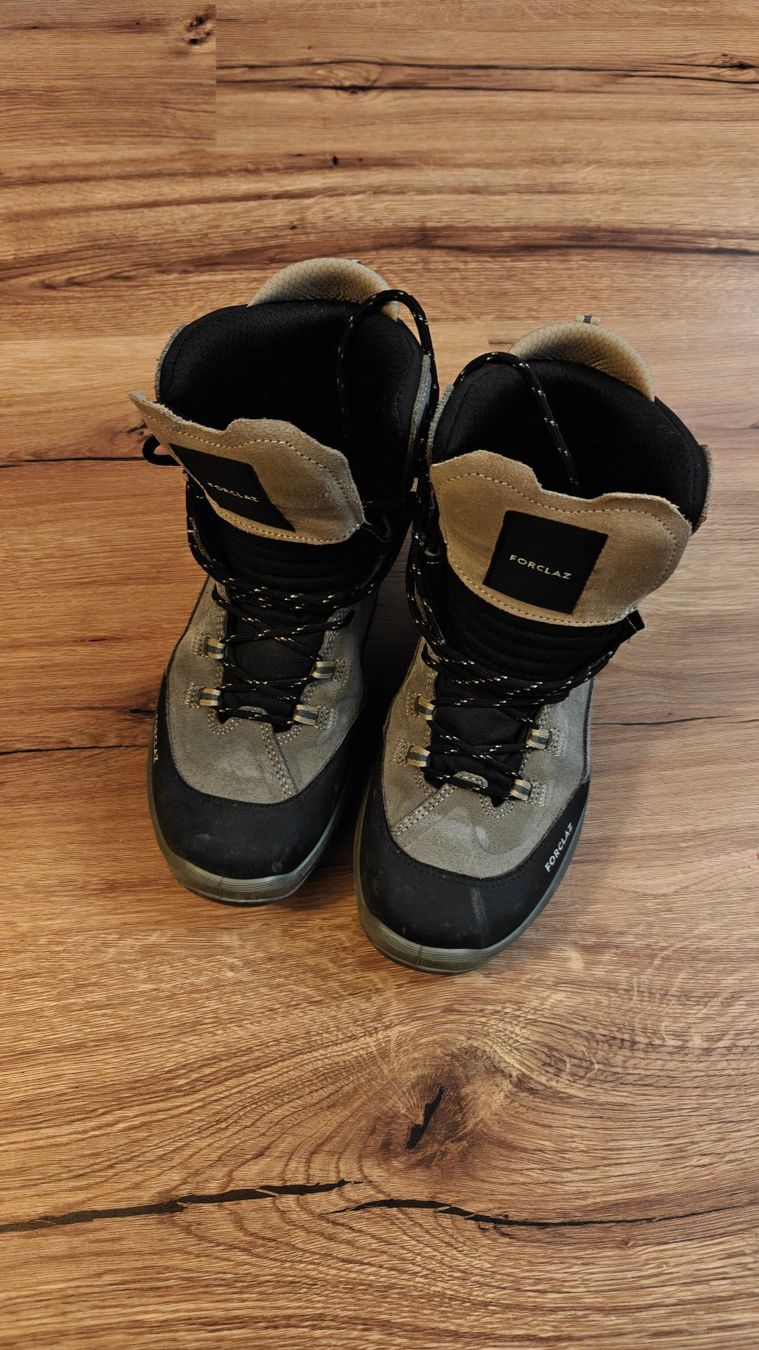 Scarpe da donna: Damen-Wanderschuhe von Forclaz, Grösse 40 – Usato da Turbenthal venduto da nag_5x6c