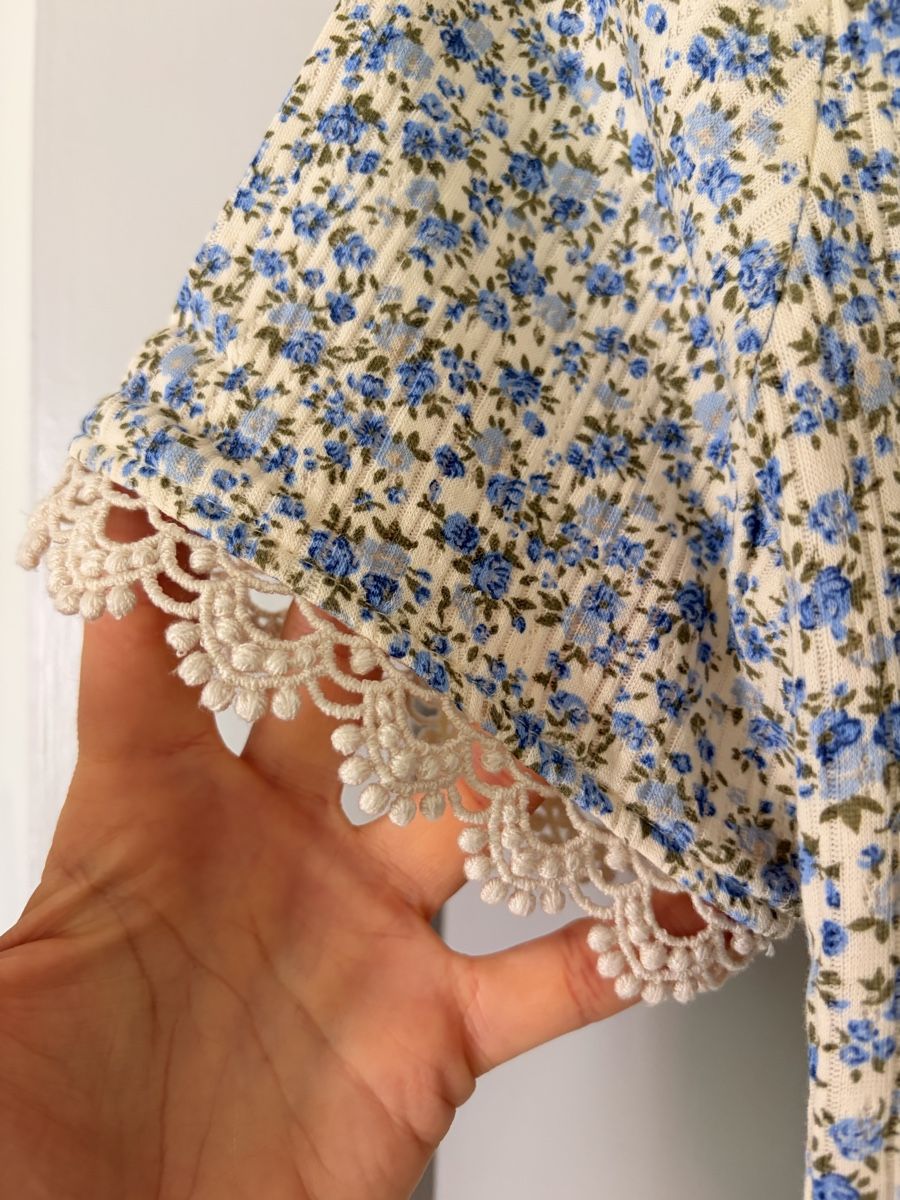 Sezane T-Shirts: Sézane Shirt Blumenmuster Grösse S – Neu (gemäss Beschreibung) aus Zürich von 28881084 4