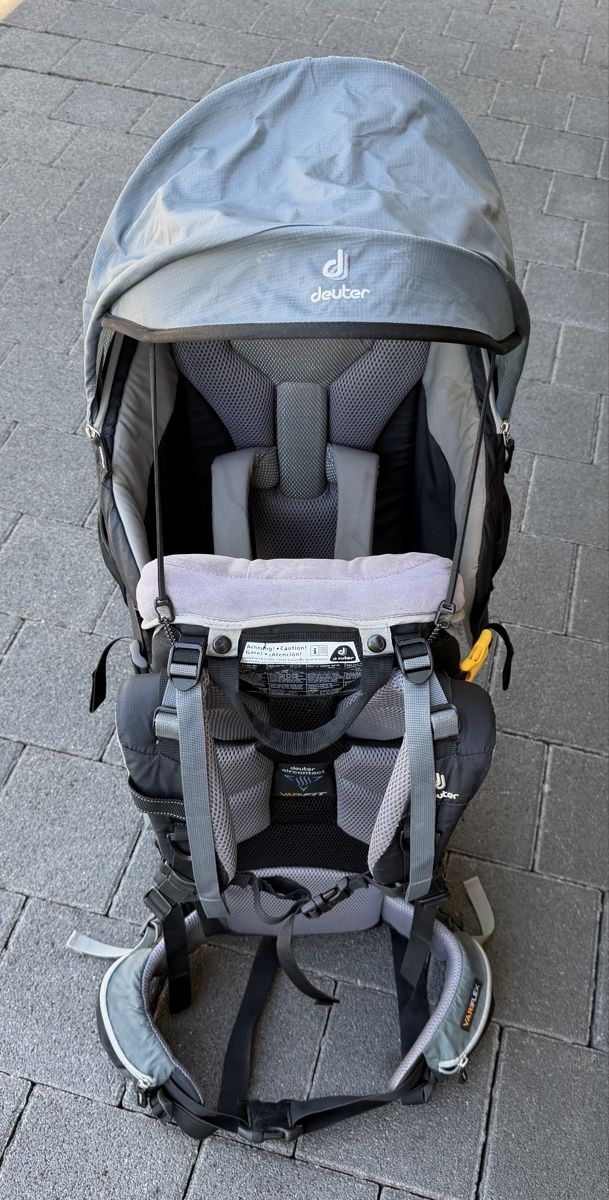 Deuter Marsupi portabebè: Deuter Kindertrage – Usato da Hofstetten SO venduto da ani_55wx 1