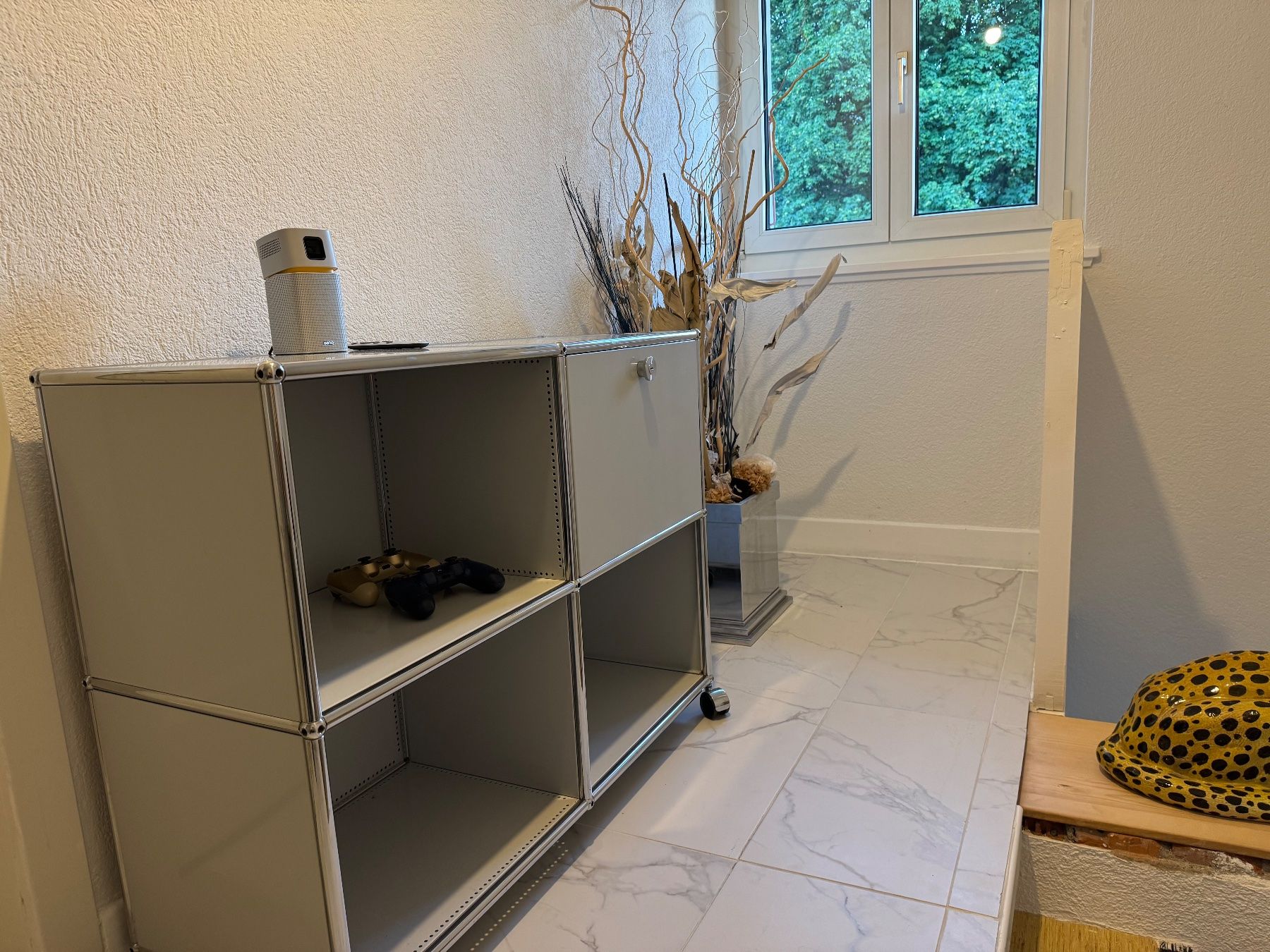 USM Cassettiere: Usm  Herzige Sideboard. Lieferung gratis – Usato da Thun venduto da altstadt-thun 2
