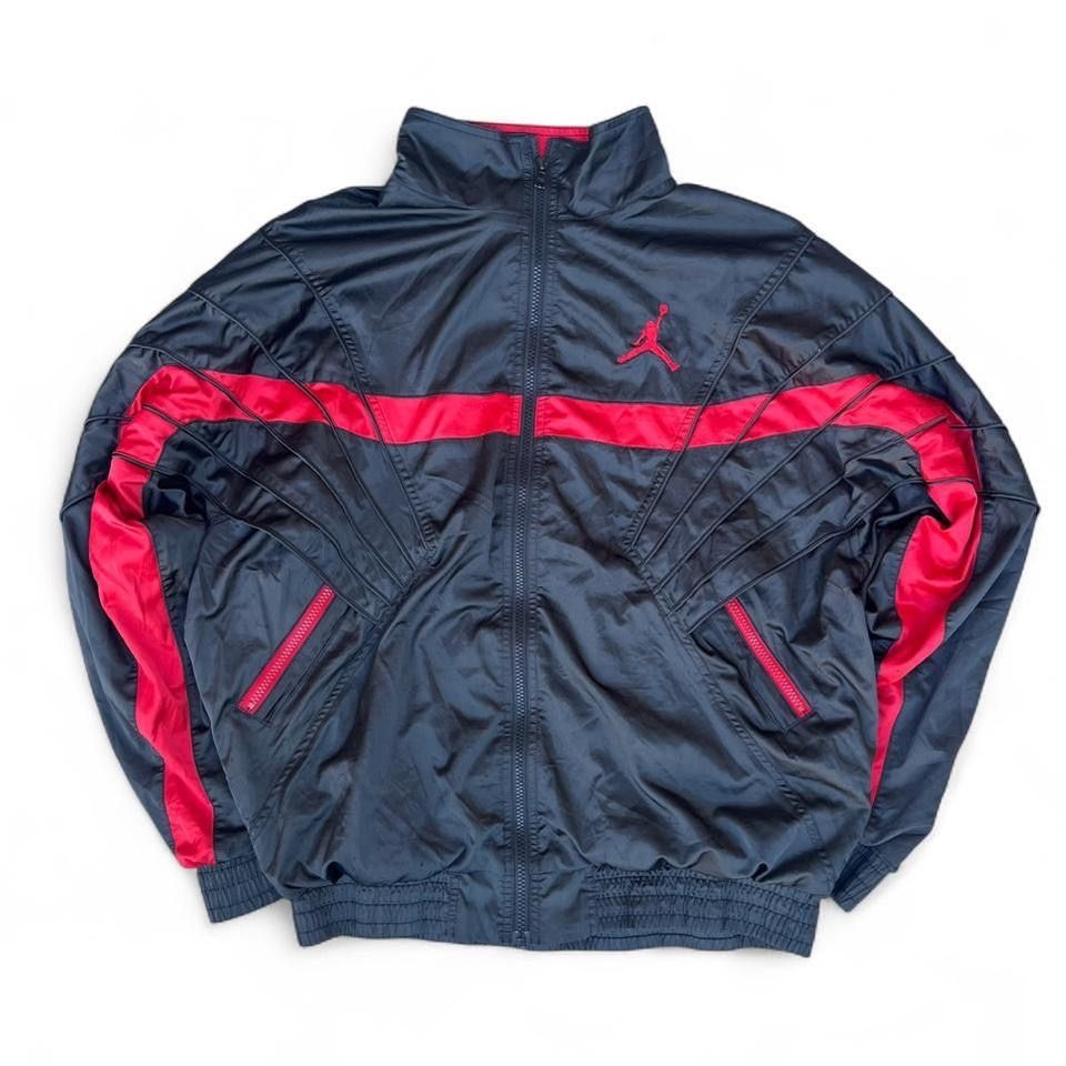 Jordan Jacken: Jordan Tracksuit Jacke – Gebraucht aus Riehen von RESTREET