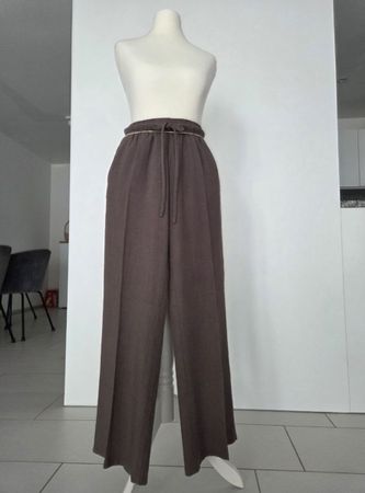 Weite Sommerhose von Divided, Grösse S, Top Zustand!