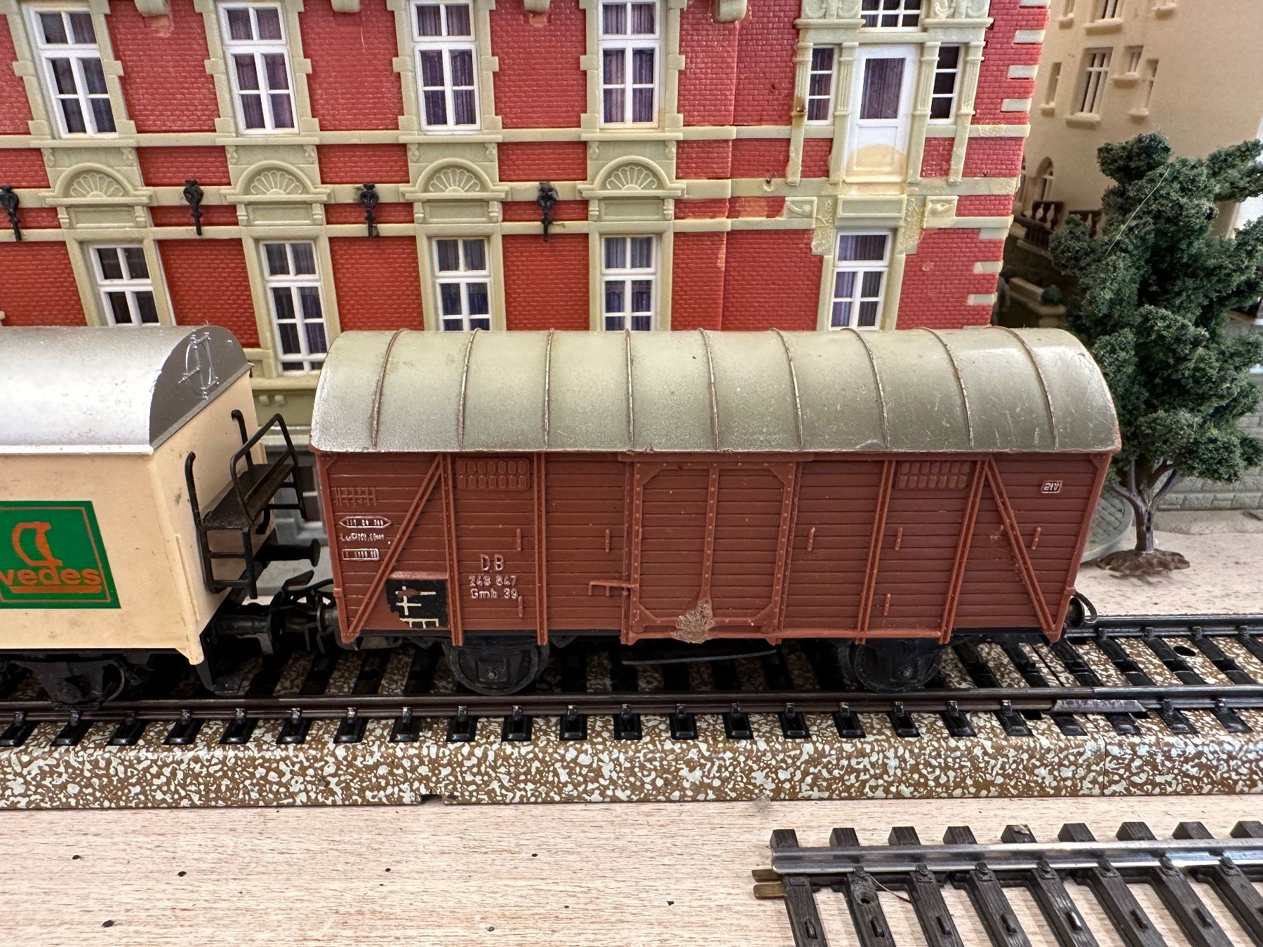 Märklin Modelleisenbahnen: Märklin 3029 Werkslok und Güterzug – Gebraucht aus Lupsingen von New-Haven 3