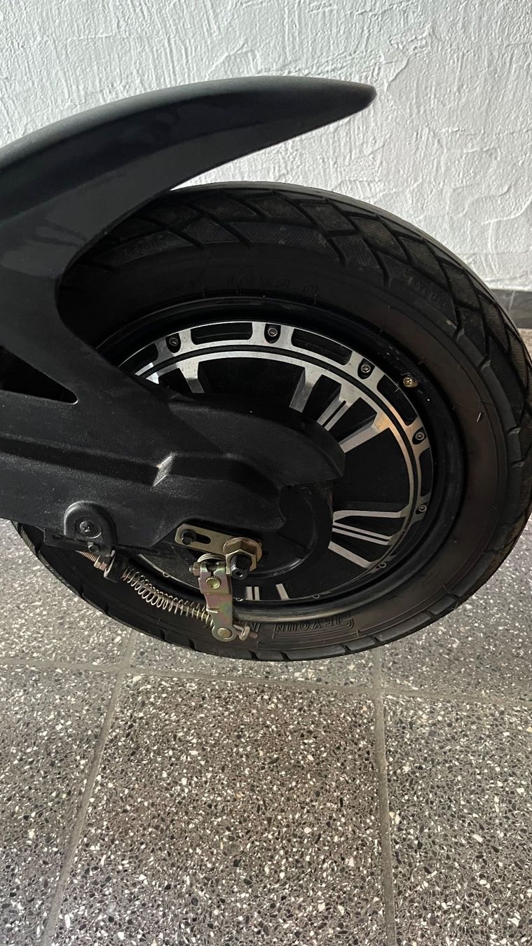 Veicoli elettrici: Vespino Elektro Roller – Usato da zürich venduto da khouya01 3