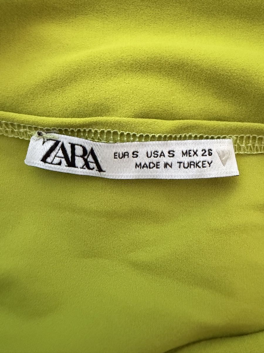 Zara Robes: Kleid grün – Neuf (Voir description) à Frümsen par laura002 3