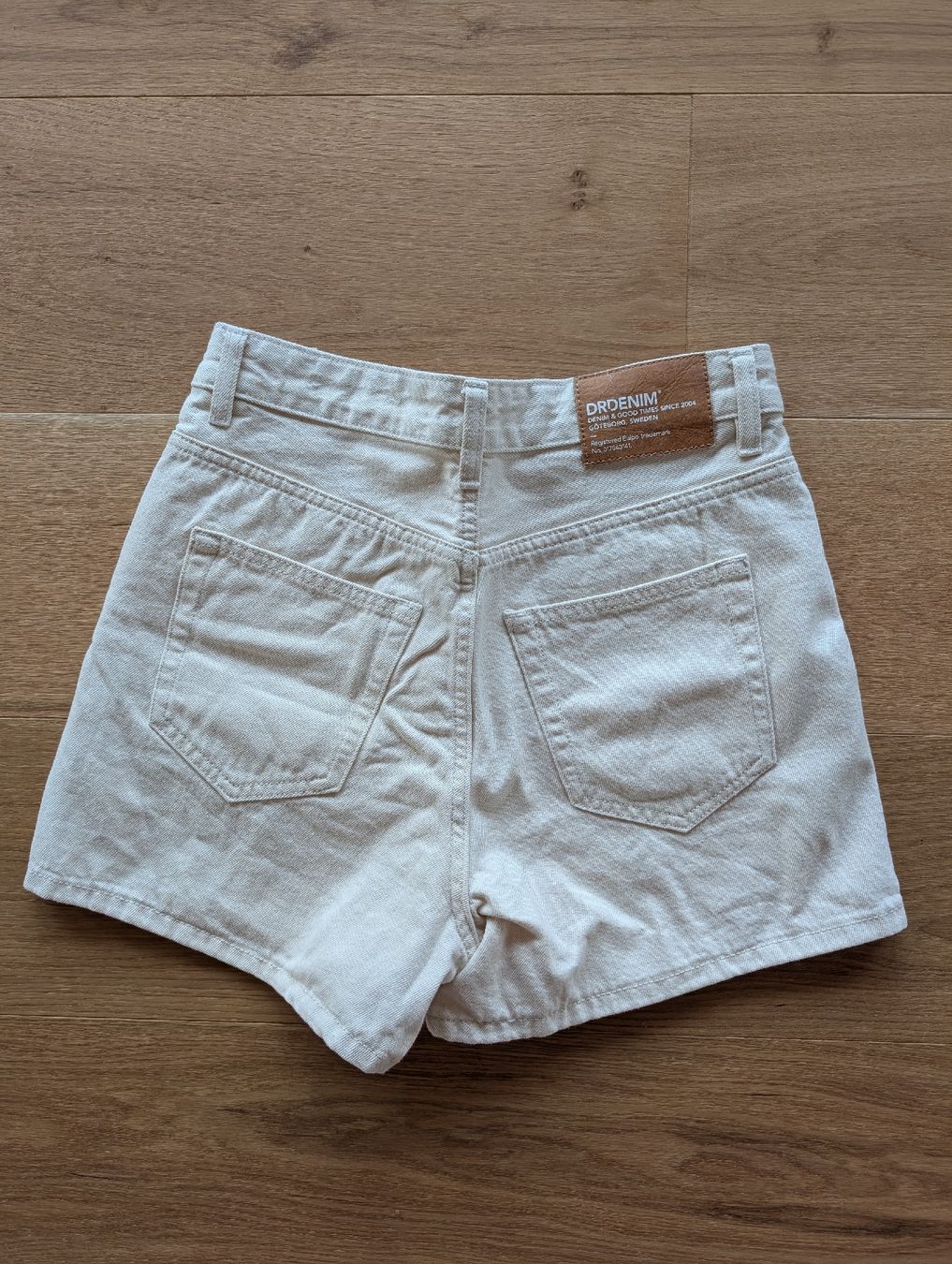 Jeans: DRDENIM NORA SHORTS Grösse 27  – Nuovo (secondo la descrizione) da Heiden venduto da kawusch 1