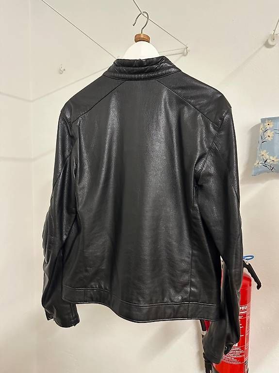 Prada Giacche: Prada Biker-Lederjacke, Größe 48 – Usato da Gümligen venduto da patrick127 4