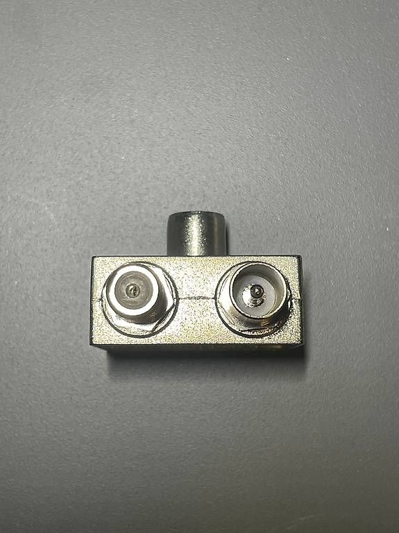 Hubs & Switches: Tratec TV - internet splitter – D'occasion à Zürich par S_Goncalves 2