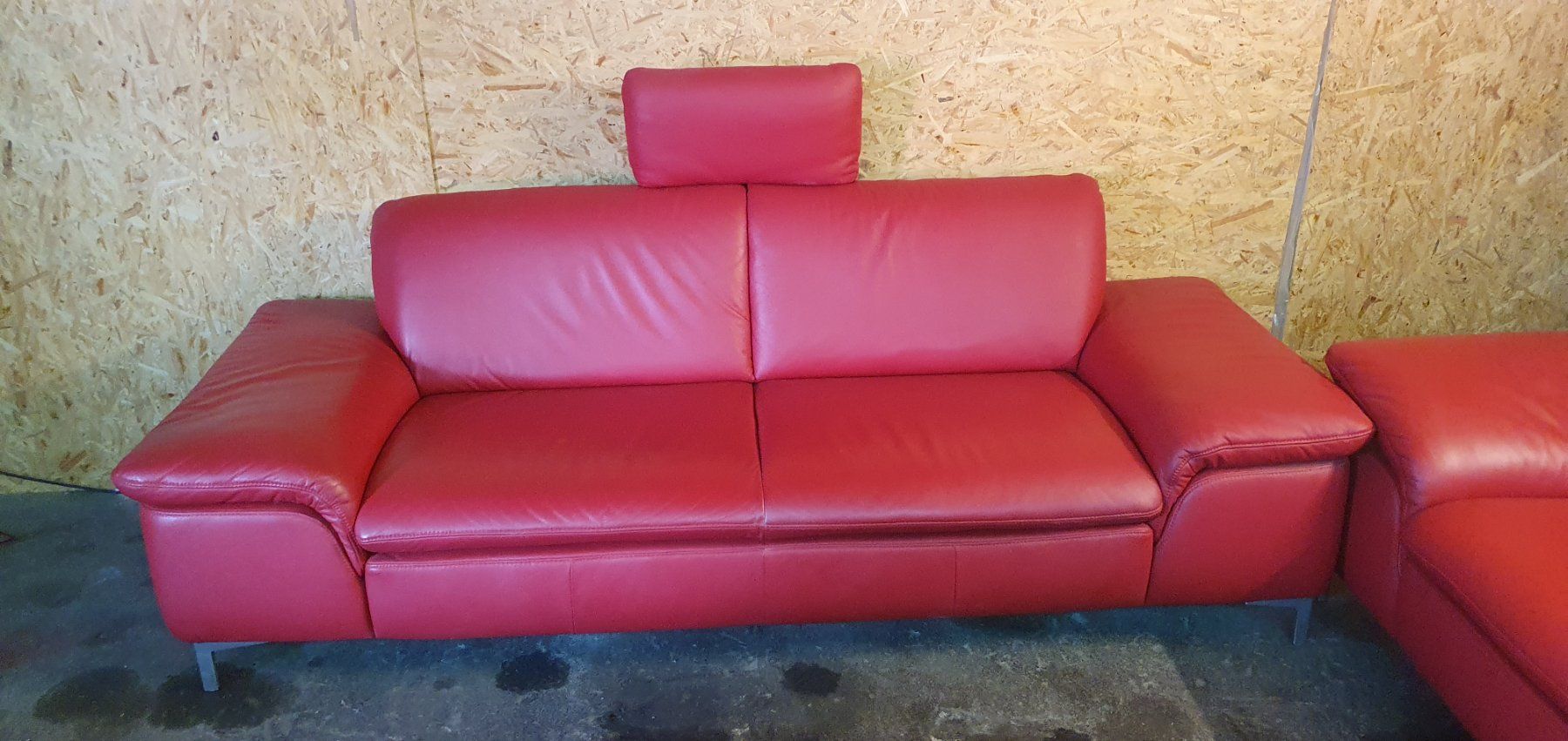 Sofas: 2 rote Ledersofas – Gebraucht aus Oberrieden von Kevin34 2