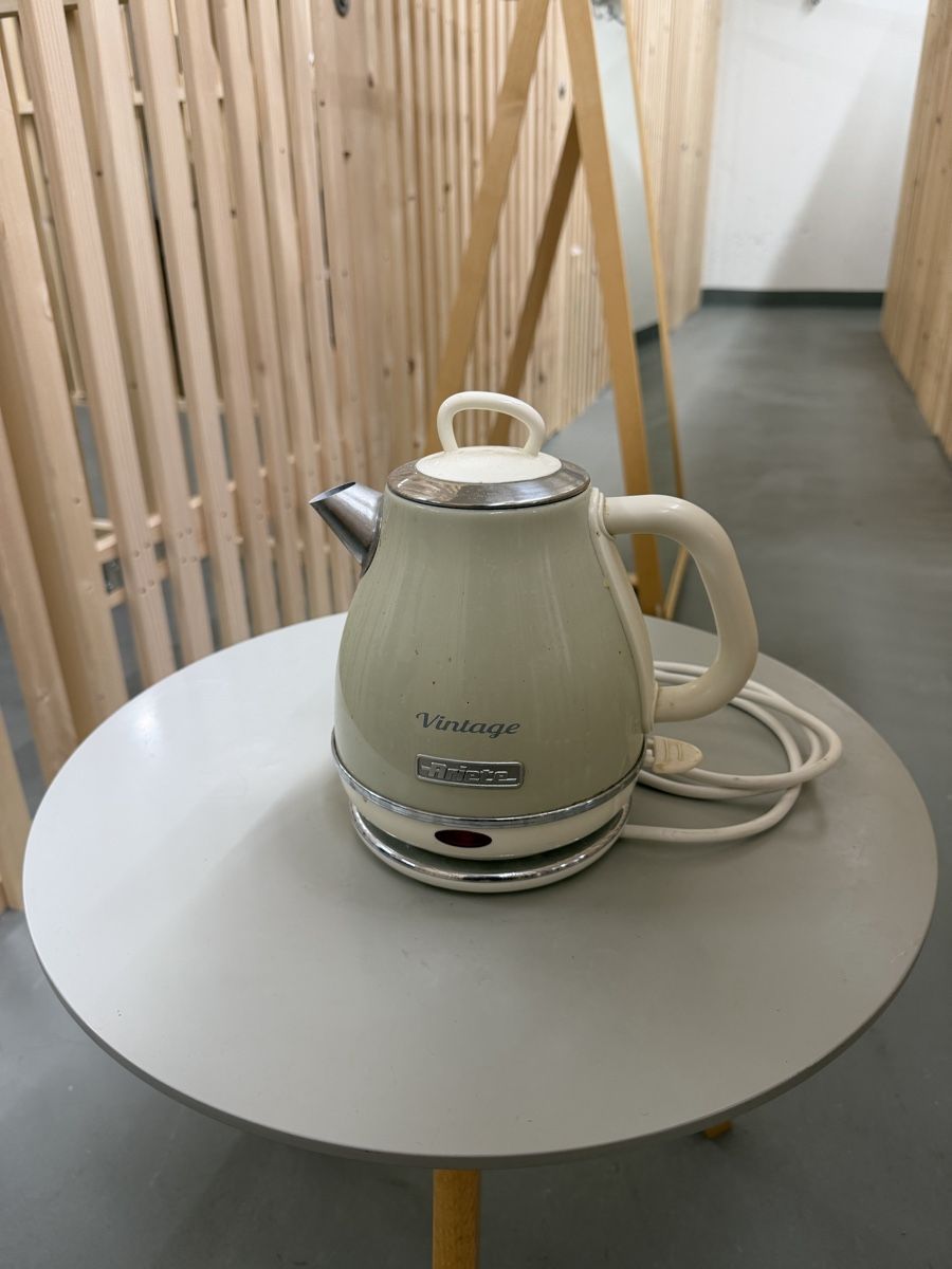 Wasserkocher: Ariete Vintage Wasserkocher, creme – Gebraucht aus Basel von rqmon 1