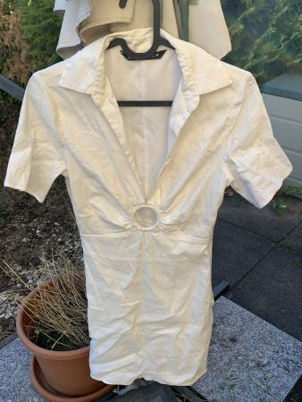 ZARA Kleid weiss mit Ring-Detail – Grösse S –