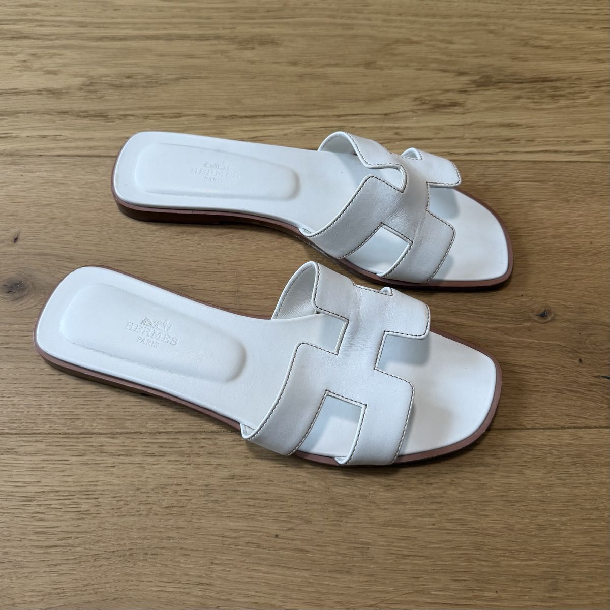Hermès Scarpe da donna: Hermes Oran Sandalen Grösse 38.5 white – Usato da Cham venduto da nad_z2js 3