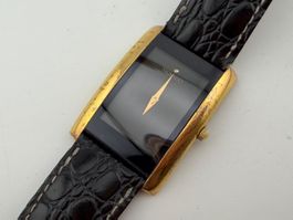 Belle MOVADO  pour femme