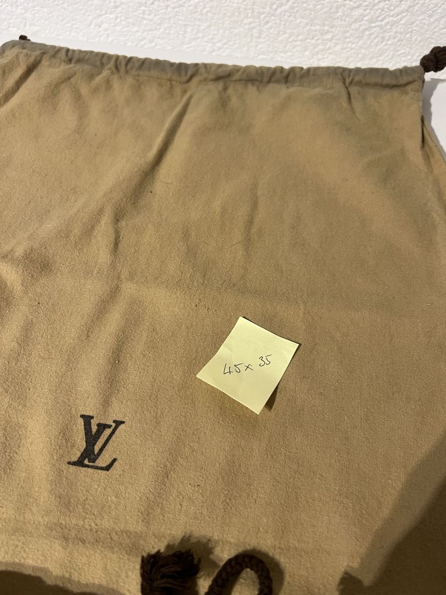 Louis Vuitton Borse: Dust bag Louis Vuitton – Usato da St-Pierre-Clages venduto da ste_xk6p 3