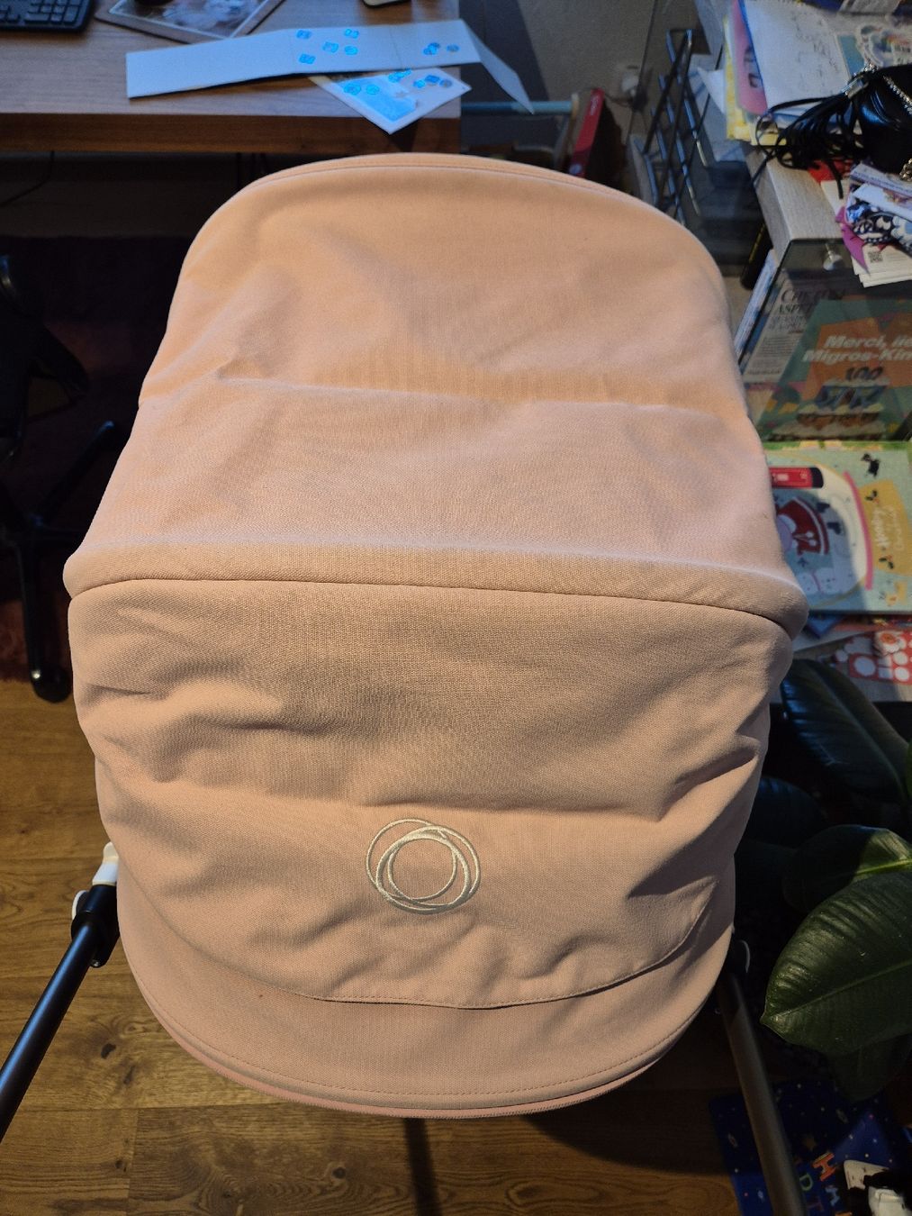 Bugaboo Poussette: Bugaboo Fox Sonnendach Rosa - Top Zustand! – D'occasion à Birmensdorf ZH par rob_nr6k 1