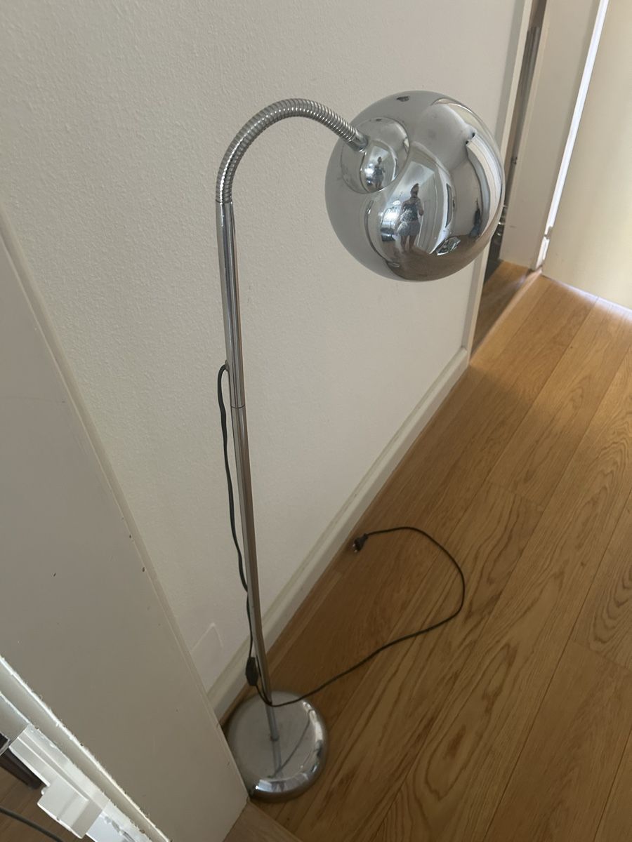 Lampade: Stehlampe chrome verstellbar – Usato da Basel venduto da tam_c5hw 1
