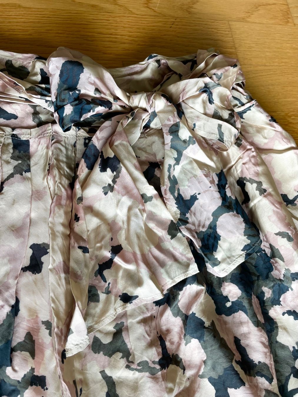 Max Mara Gonne: Rock WEEKEND MAXMARA – Usato da Richterswil venduto da IrynaL 2