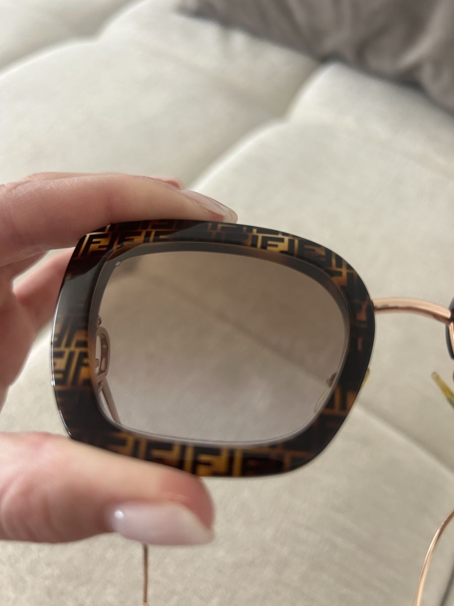 Fendi Lunettes & Verres: Fendi Sonnenbrille – D'occasion à Wallisellen par lau_68b9 3