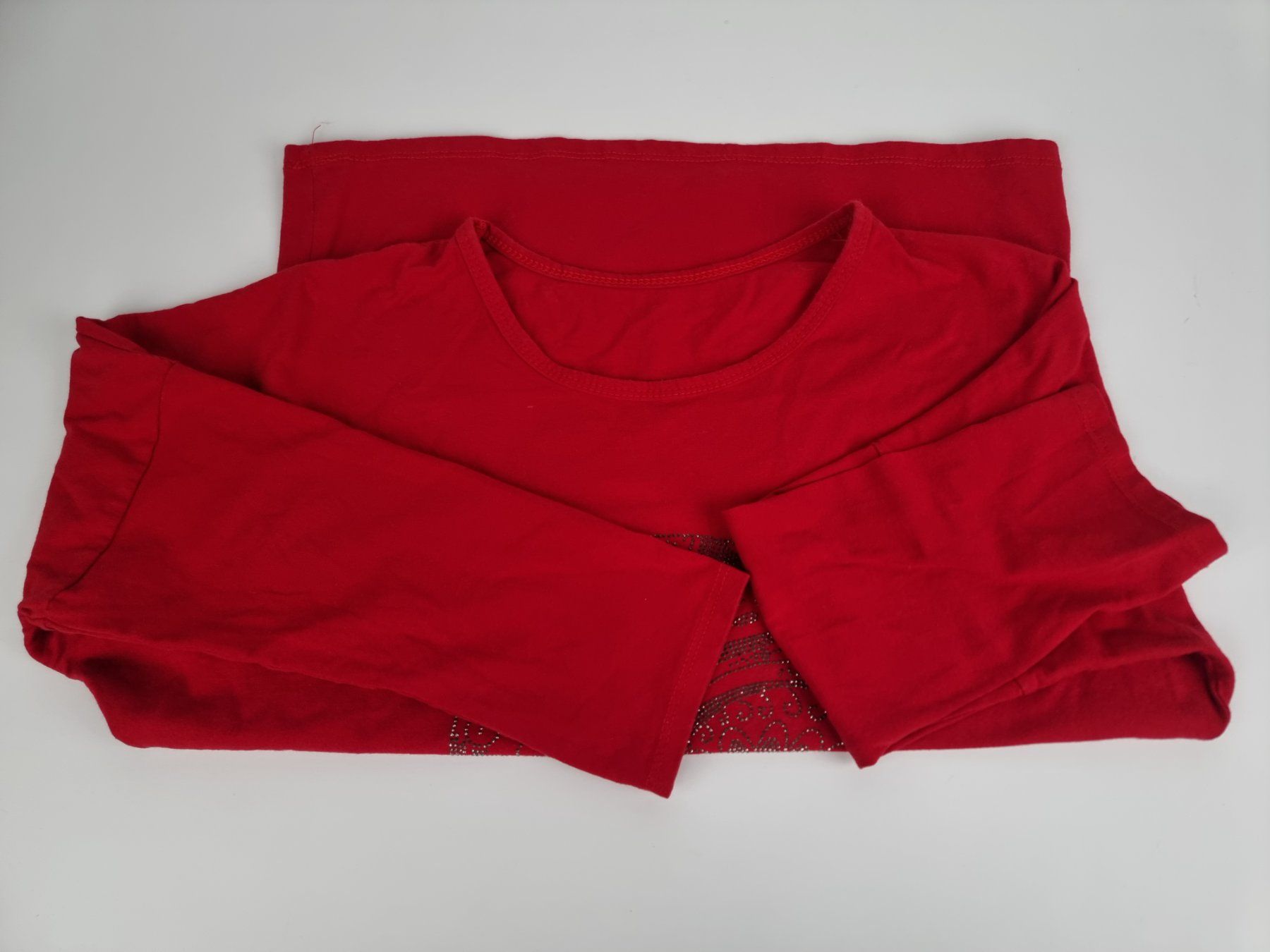 T-shirt: Langarm T-Shirt Rot – Usato da Urtenen-Schönbühl venduto da Restwert_Schoenbuehl 1