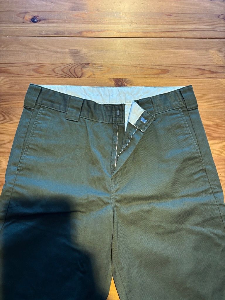 Carhartt Pantaloni: Shorts Carhartt – Usato da Neuhausen am Rheinfall venduto da ssiimmo0nn 1
