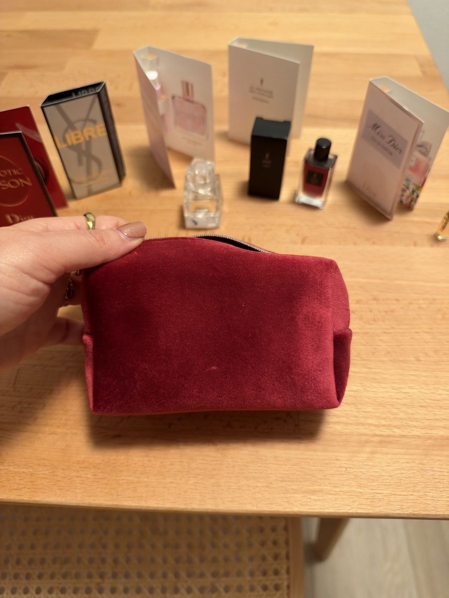 Saint Laurent Kosmetikkoffer: YSL Necessaire mit Duftproben – Neu (gemäss Beschreibung) aus Zürich von eva_2rnq 3