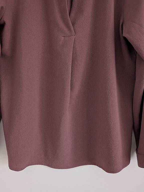 Blusen: Leichte Bluse von About You, Grösse S, Rosé – Gebraucht aus Buochs von and_25zf 2