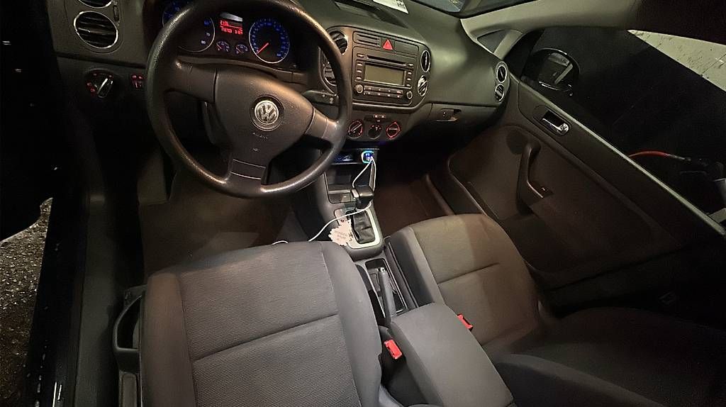 Autos: Volkswagen Golf Plus 1.6 – D'occasion à Zürich par abi_6fcm 2